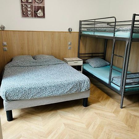 Cozy Apartment บุสซี-แซ็ง-ฌอร์ฌ ภายนอก รูปภาพ