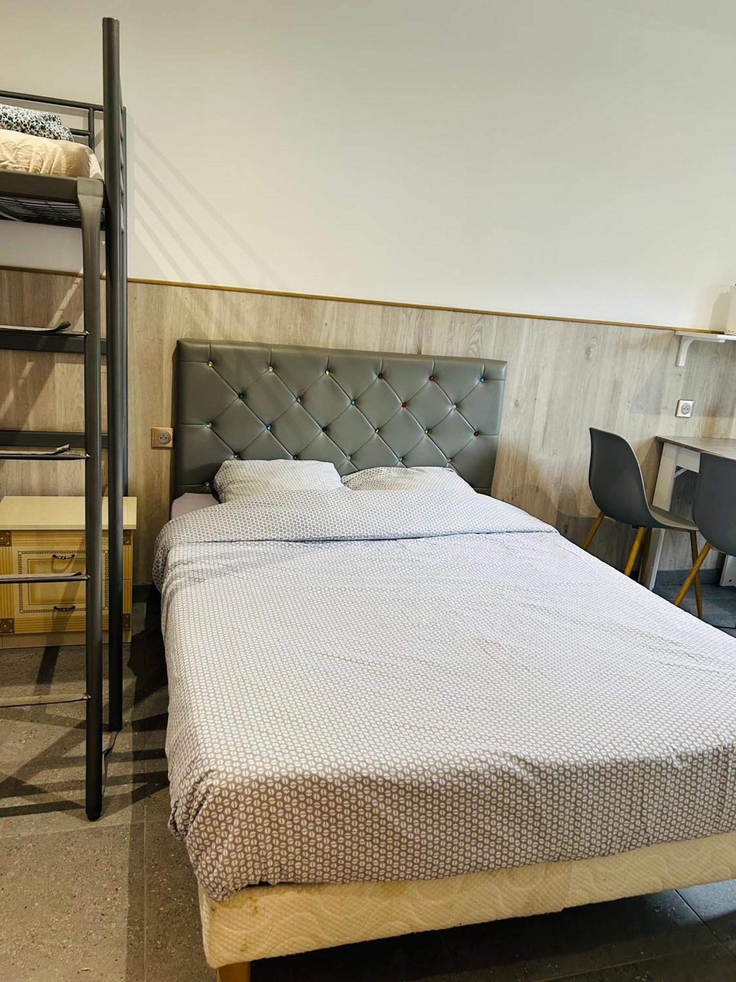 Cozy Apartment บุสซี-แซ็ง-ฌอร์ฌ ห้อง รูปภาพ