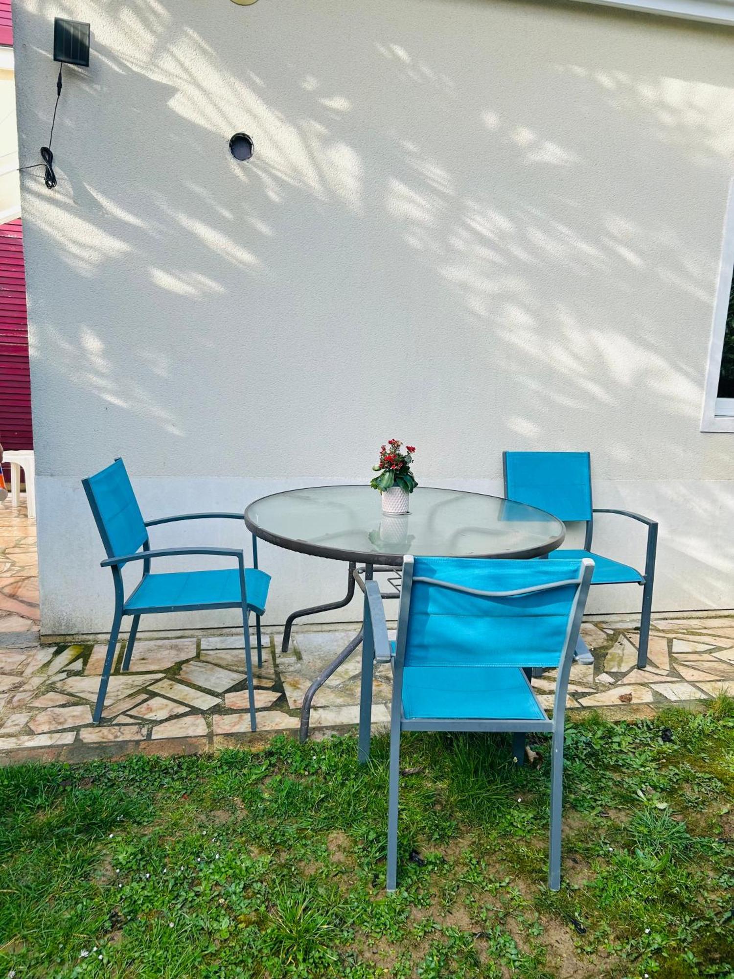 Cozy Apartment บุสซี-แซ็ง-ฌอร์ฌ ภายนอก รูปภาพ